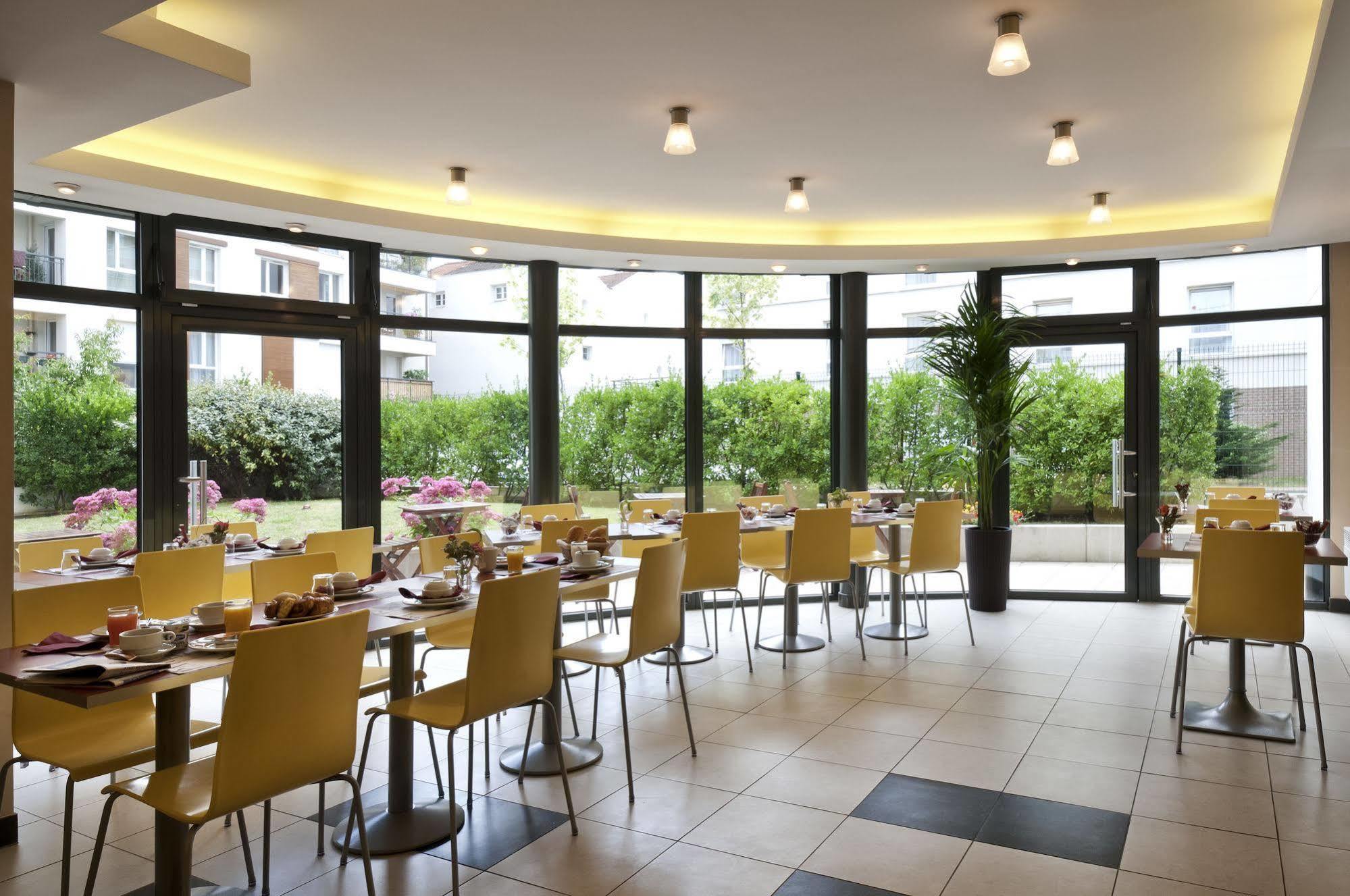 Aparthotel Adagio Access Paris - Porte De Châtillon 3*